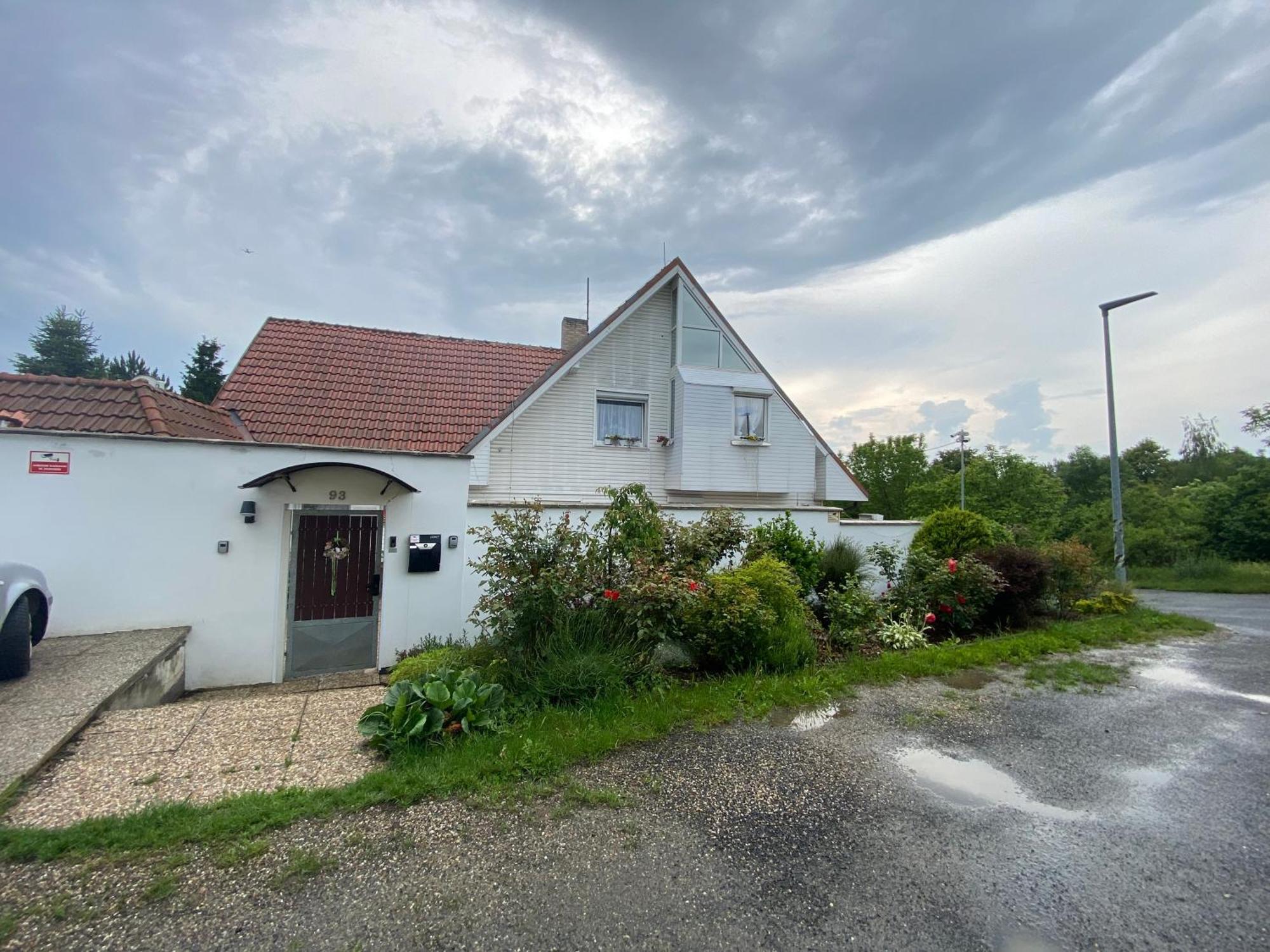 Homestay U Hanky Zdiby Экстерьер фото